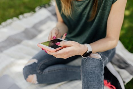How to Use Twitter as a Research Tool for Academic Projects