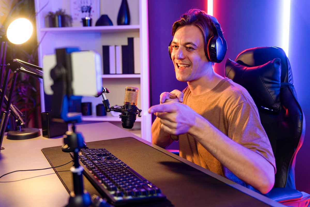 How to Use a Free Viewer Bot Without Getting Banned?