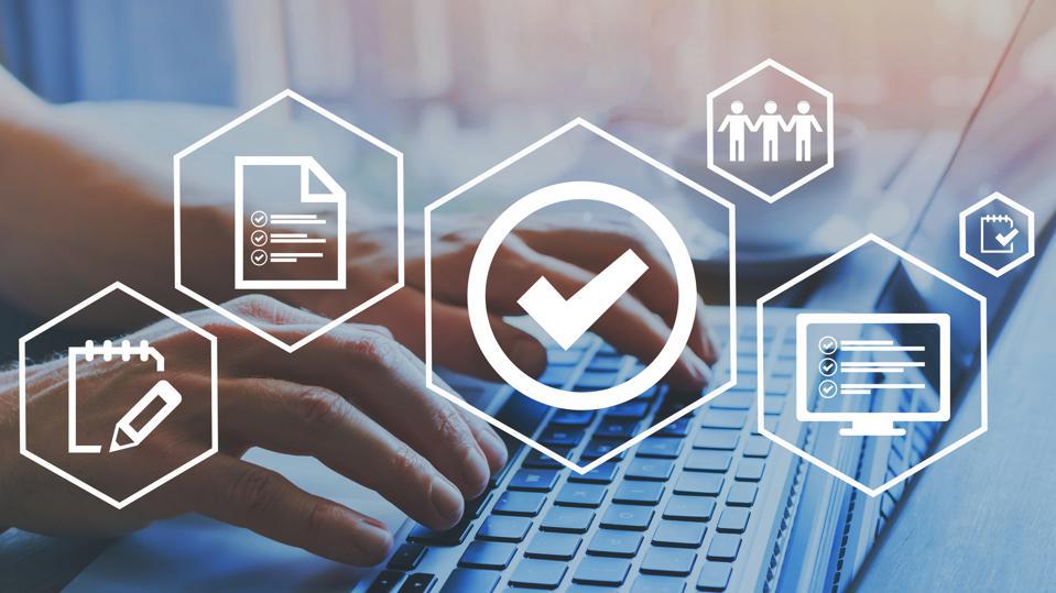 Building Credibility Online With the Right Business Setup